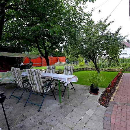 Nemes Διαμέρισμα Έγκερ